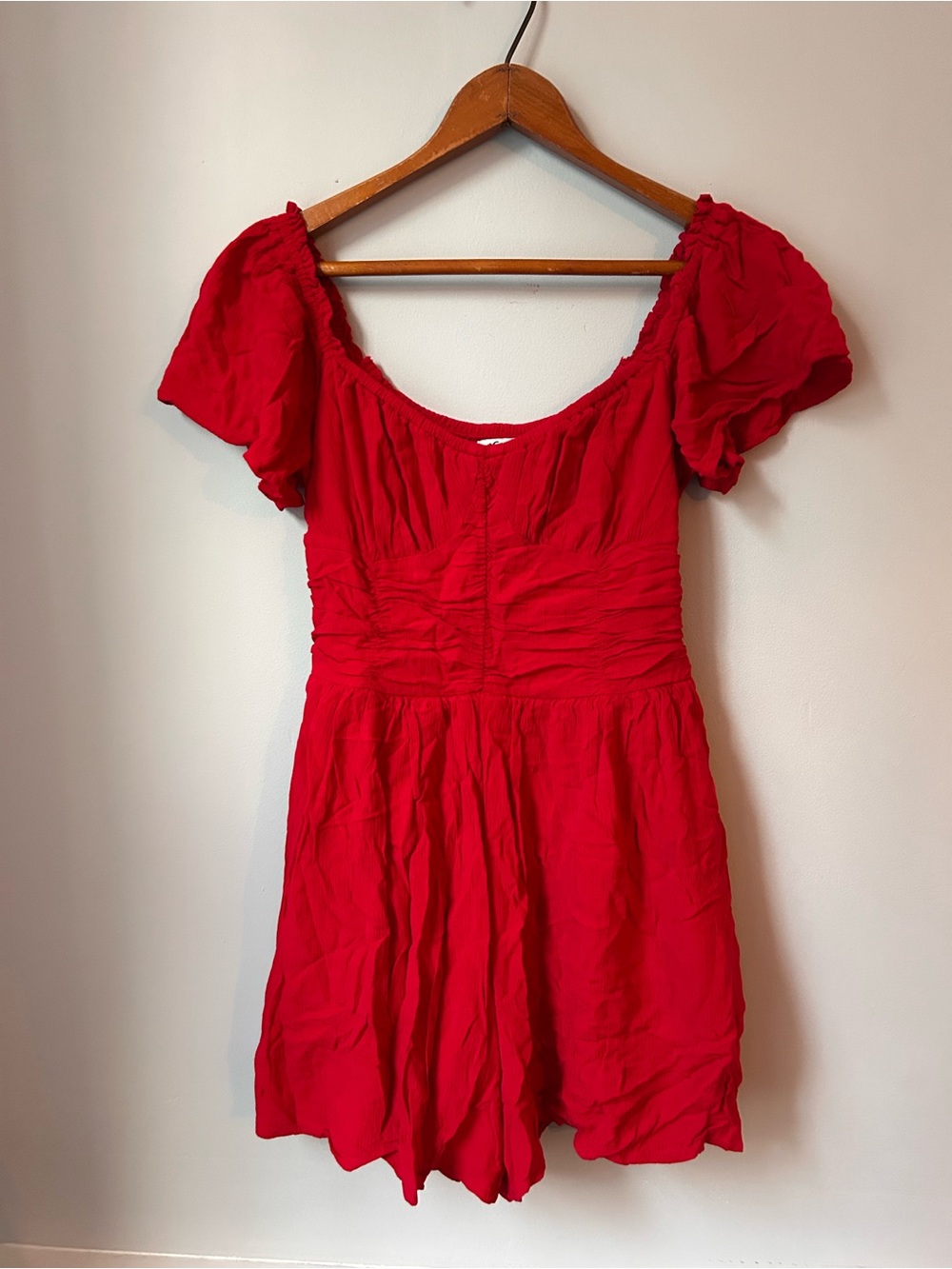 Hollister Short Sleeve Red Romper  Cinched Top Size XS
